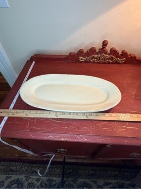Vietri Ivory Oval Ceramic Serving Platter